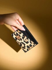 Картхолдер для пластиковых карт ESCALADA, размер 105х70 мм, мягкий переплёт, запаянный край, искусственная кожа ″Леопард″, тиснение фольгой Картхолдер для пластиковых карт ESCALADA, размер 105х70 мм, мягкий переплёт, запаянный край, искусственная кожа ″Леопард″, тиснение фольгой