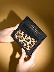 Картхолдер для пластиковых карт ESCALADA, размер 105х70 мм, мягкий переплёт, запаянный край, искусственная кожа ″Леопард″, тиснение фольгой Картхолдер для пластиковых карт ESCALADA, размер 105х70 мм, мягкий переплёт, запаянный край, искусственная кожа ″Леопард″, тиснение фольгой