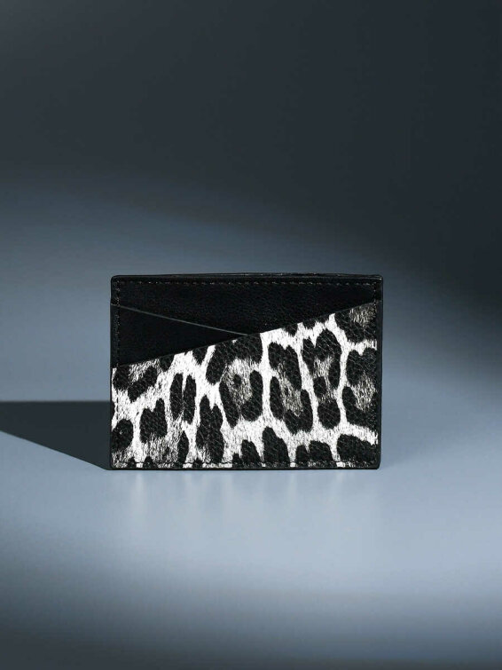 Картхолдер для пластиковых карт ESCALADA, размер 105х70 мм, мягкий переплёт, запаянный край, искусственная кожа ″Леопард″, тиснение фольгой Картхолдер для пластиковых карт ESCALADA, размер 105х70 мм, мягкий переплёт, запаянный край, искусственная кожа ″Леопард″, тиснение фольгой