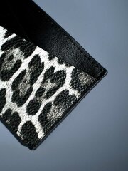 Картхолдер для пластиковых карт ESCALADA, размер 105х70 мм, мягкий переплёт, запаянный край, искусственная кожа ″Леопард″, тиснение фольгой Картхолдер для пластиковых карт ESCALADA, размер 105х70 мм, мягкий переплёт, запаянный край, искусственная кожа ″Леопард″, тиснение фольгой