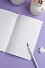 Блокнот, 120х185 мм, 32 л, вн.блок - клетка, матовая ламинация, выборочный УФ-лак, мягкий переплёт (2 скобы) Блокнот, 120х185 мм, 32 л, вн.блок - клетка, матовая ламинация, выборочный УФ-лак, мягкий переплёт (2 скобы)