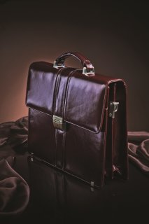 Портфели Delucci для успешных мужчин