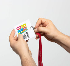 VISITOR BADGE �� DURABLE