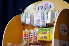 Выставка ассортимента в арт-кластере «Флакон» Выставка ассортимента в арт-кластере «Флакон»