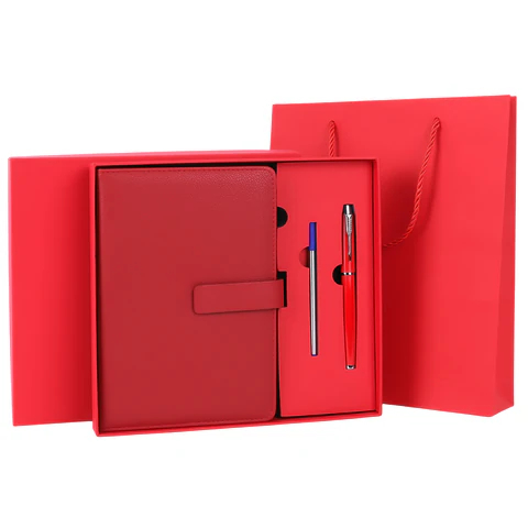 Ежедневник в подарочном наборе 5 в 1 BRAUBERG ″President″, красный Ежедневник в подарочном наборе 5 в 1 BRAUBERG ″President″, красный