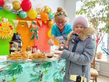 Компания «Акварель» традиционно угощает своих покупателей вкусными, свежевыпеченными блинами! Компания «Акварель» традиционно угощает своих покупателей вкусными, свежевыпеченными блинами!