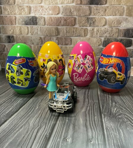 ������� � ���� �� Centrum. ��������� &laquo;Barbie&raquo; � &laquo;Hot Wheels&raquo;.