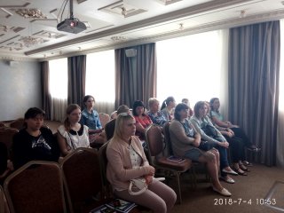 Компетентность продавцов = успех и процветание розничной сети. Компетентность продавцов = успех и процветание розничной сети.
