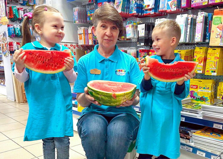 Яркий, сочный, «арбузный» сентябрь по традиции пришел в магазины «Акварель»! Яркий, сочный, «арбузный» сентябрь по традиции пришел в магазины «Акварель»!