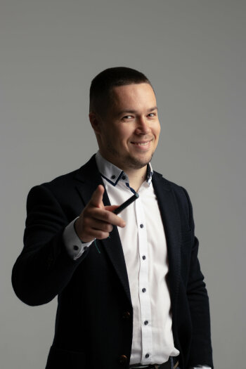 Виталий Вариханов (КАНЦТОВАРИЩ): «Добиваться высоких результатов позволяет грамотное и активное продвижение» Виталий Вариханов (КАНЦТОВАРИЩ): «Добиваться высоких результатов позволяет грамотное и активное продвижение»