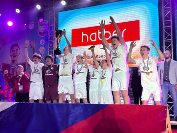 Компания «ХАТБЕР-М» стала партнером Общероссийского проекта «МИНИ-ФУТБОЛ — В ШКОЛУ». Компания «ХАТБЕР-М» стала партнером Общероссийского проекта «МИНИ-ФУТБОЛ — В ШКОЛУ».