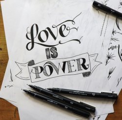 ϸ�� ����� (������ �����): &laquo;�������, ������������� ��������� UNI, �������� � ���� ��������!&raquo;