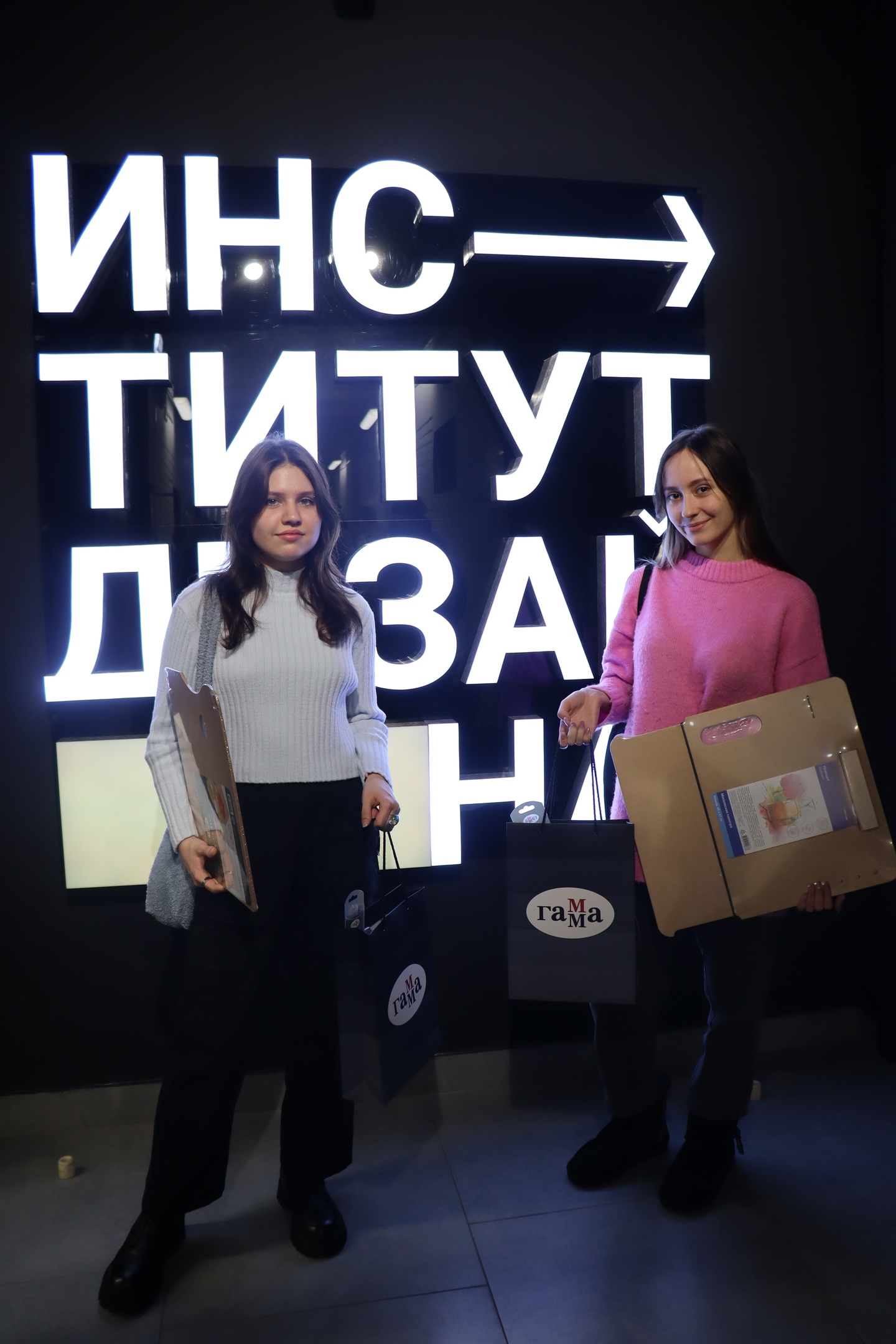 «ГАММА» поддержала студенческую выставку «Пленэр 2022»! «ГАММА» поддержала студенческую выставку «Пленэр 2022»!