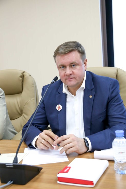Губернатор Рязанской области прочитал диктант в Рельеф-Центре Губернатор Рязанской области прочитал диктант в Рельеф-Центре