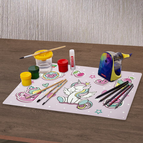 Настольное покрытие BRAUBERG KIDS, ″Unicorn dreams″ Настольное покрытие BRAUBERG KIDS, ″Unicorn dreams″