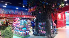 Постоянные бренд-зоны ″Тролли″ в Hamleys на Лубянке и в Метрополисе* Постоянные бренд-зоны ″Тролли″ в Hamleys на Лубянке и в Метрополисе*