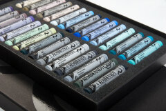 Набор сухой мягкой пастели Rembrandt Limited Edition «Морской пейзаж» (30 цветов) Набор сухой мягкой пастели Rembrandt Limited Edition «Морской пейзаж» (30 цветов)