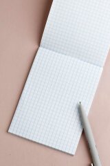 Блокнот, формат А6, 40 листов, мягкий переплёт (1 скоба), глянцевая ламинация, клетка Блокнот, формат А6, 40 листов, мягкий переплёт (1 скоба), глянцевая ламинация, клетка