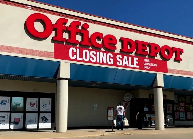 �������� OfficeMax ��������� ������������ �� ������� � ��������� � �������� ������� �������� ������������