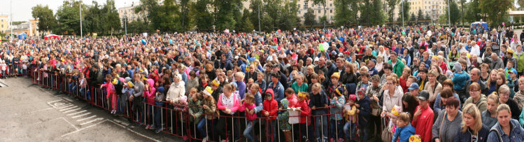 Компания «Акварель» (Новокузнецк): покупатели на юбилейном 20-м Акварельном празднике разогнали тучи кричалками Компания «Акварель» (Новокузнецк): покупатели на юбилейном 20-м Акварельном празднике разогнали тучи кричалками