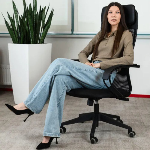 .    Easy Chair