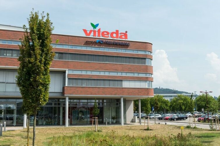 FREUDENBERG HOME AND CLEANING SOLUTIONS (ТМ Vileda Professional) ПРИОБРЕТАЕТ КОМПАНИЮ VERMOP FREUDENBERG HOME AND CLEANING SOLUTIONS (ТМ Vileda Professional) ПРИОБРЕТАЕТ КОМПАНИЮ VERMOP