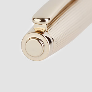 ����� Pierre Cardin ����� GOLDEN