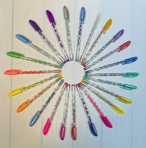 METALLIC, GLITTER, NEON � ������ ������������ ������� ����� �� Centrum.