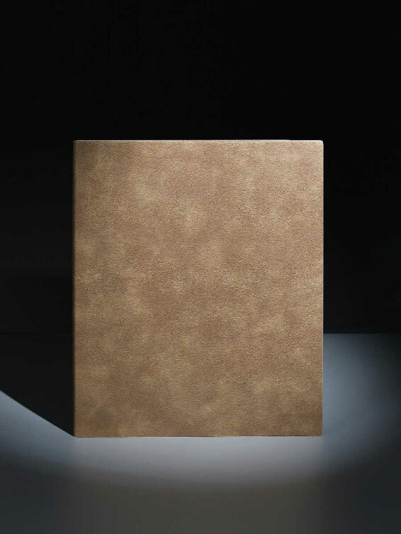 Записная книжка ESCALADA, формат А4+, 80 л., мягкий переплёт, запаянный край, искусственная кожа ″Лезеретто″, блинтовое тиснение Записная книжка ESCALADA, формат А4+, 80 л., мягкий переплёт, запаянный край, искусственная кожа ″Лезеретто″, блинтовое тиснение