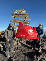 ″ПРОФ-ПРЕСС″ на самой высокой вершине Африки! ″ПРОФ-ПРЕСС″ на самой высокой вершине Африки!