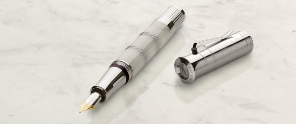 Роман Кирпичев (Faber-Castell Anadolu): «Ежегодно мы представляем миру более 150 новинок» Роман Кирпичев (Faber-Castell Anadolu): «Ежегодно мы представляем миру более 150 новинок»