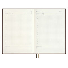 Ежедневник недатированный ESCALADA, формат А5+, 160 л., мягкий переплёт, запаянный край, искусственная кожа ″Нубук″, блинтовое тиснение, отделочная строчка Ежедневник недатированный ESCALADA, формат А5+, 160 л., мягкий переплёт, запаянный край, искусственная кожа ″Нубук″, блинтовое тиснение, отделочная строчка