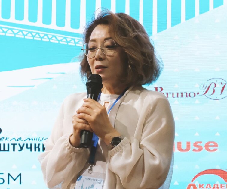 «Мы уверенно стоим на ногах и смотрим в будущее с оптимизмом»: Светлана Пак «Мы уверенно стоим на ногах и смотрим в будущее с оптимизмом»: Светлана Пак