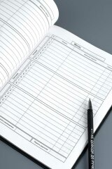 Дневник школьный, А5+, 48 л, интегральный переплёт, выборочный УФ-лак, матовая ламинация Дневник школьный, А5+, 48 л, интегральный переплёт, выборочный УФ-лак, матовая ламинация