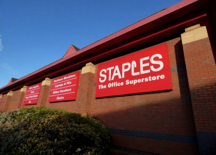 Staples Solutions ������� ���� ���������� ������������� Banner Group Ltd