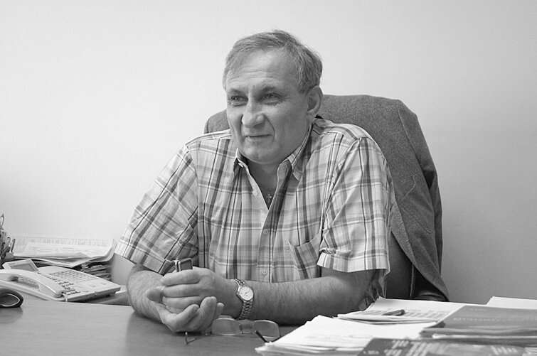 Некролог. Умер Генеральный директор сети магазинов «Акварель» — Евгений Михайлович Кожевников Некролог. Умер Генеральный директор сети магазинов «Акварель» — Евгений Михайлович Кожевников