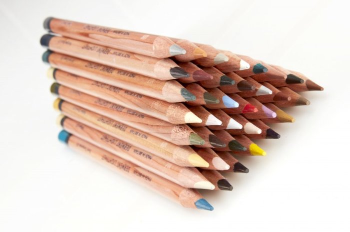 �������� � ������ ������ - ������� �������� �Derwent Lighfast Pencils.