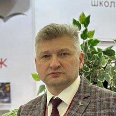 С.В. Плотников, директор ООО «Маяк Канц»