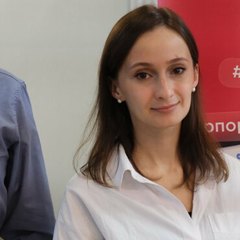 Елена Сурова